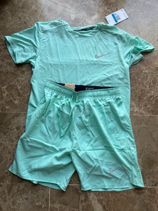 Conjunto Nike Camiseta y Pantalón Corto Verde Azul