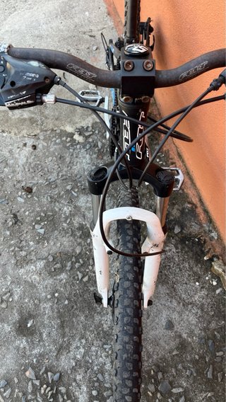 Bicicleta Felt Q220