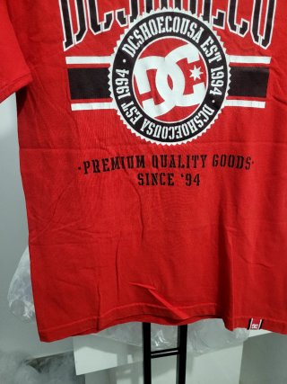 Camiseta DC Shoes Roja Estampada