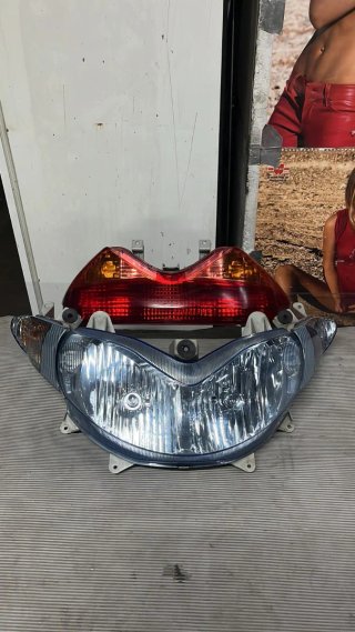 Faro y Piloto Executive Suzuki Burgman 125 200