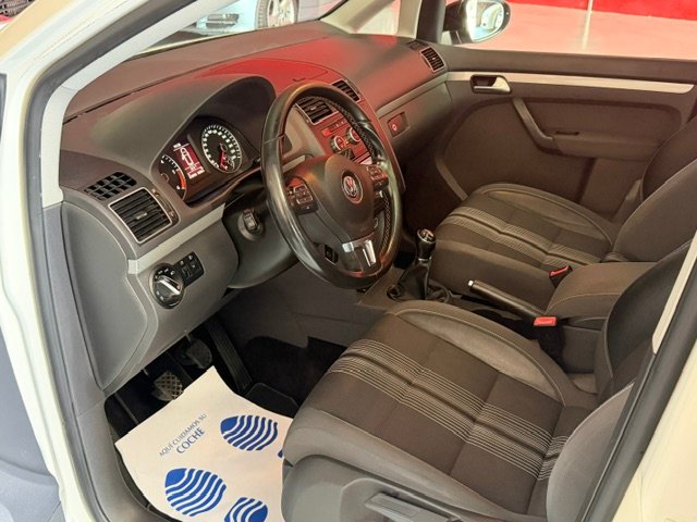 Volkswagen Touran 2012