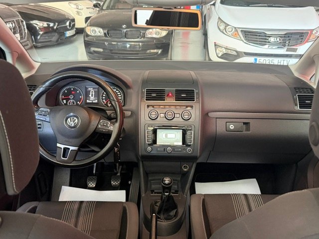 Volkswagen Touran 2012
