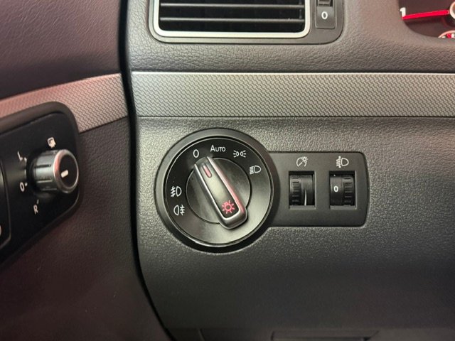 Volkswagen Touran 2012