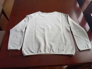2 camisetas y 1 sudadera niña