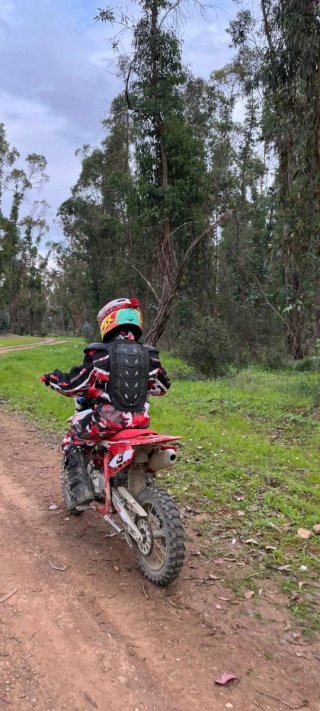 Pit Bike 110cc Semiautomática Roja y Blanca