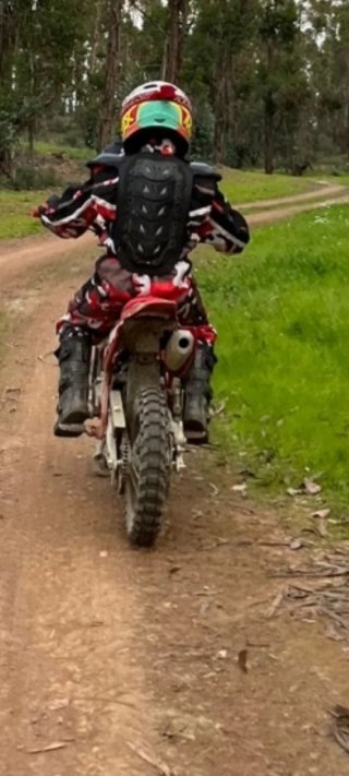 Pit Bike 110cc Semiautomática Roja y Blanca