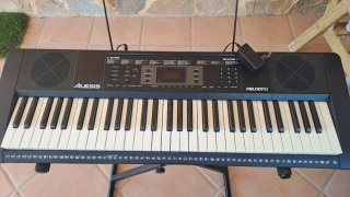 Teclado Alesis Melody 61 teclas