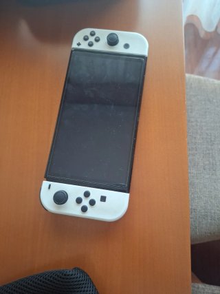 Nintendo Switch OLED + Accesorios