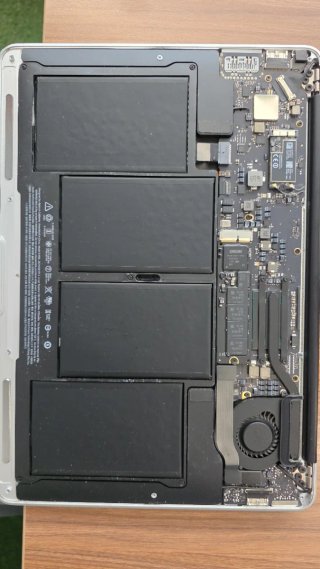 MacBook Air 13 2017 A1466