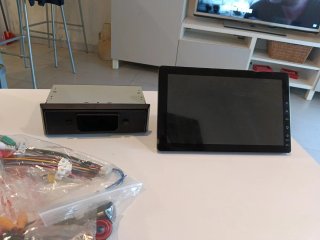 Pantalla  táctil 10.1'' CarPlay giratoria (1 din)