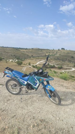 Suzuki DR Big 50 Enduro Moto