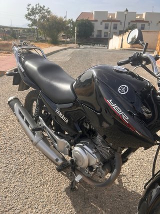 Yamaha YBR 125cc Negra