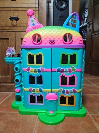 Casa de Gabby con muñecos y accesorios
