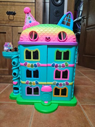 Casa de Gabby con muñecos y accesorios
