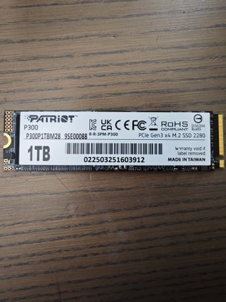 SSD Patriot P300 M.2 NVMe 1TB PCIe Gen3 de Segunda mano por 60 EUR