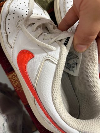 Nike Court Vision Low Blancas y Rojas