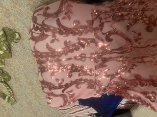 Vestido largo rosa con lentejuelas