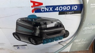 Robot Zodiac CNX4090 iQ averiado para repuestos