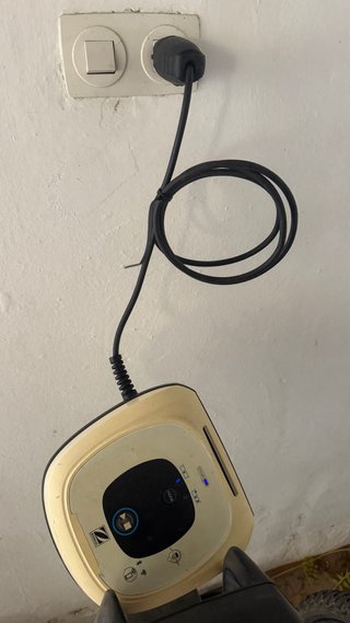 Robot Zodiac CNX4090 iQ averiado para repuestos