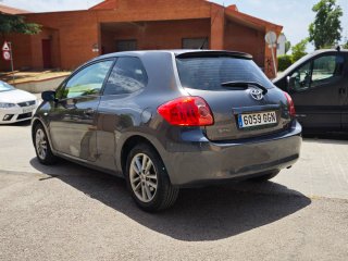 OCASION TOYOTA AURIS PEGATINA B