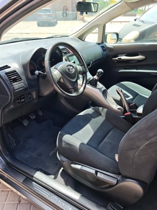 OCASION TOYOTA AURIS PEGATINA B