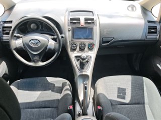 OCASION TOYOTA AURIS PEGATINA B