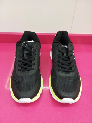Zapatillas Fila Mujer Negras y Amarillas
