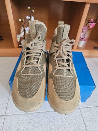 Adidas Tubular Beige 43 1/2