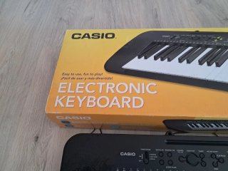 Teclado Electrónico Casio CTK-240