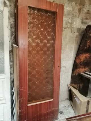 Puerta interior madera con cristal. (8 puertas)