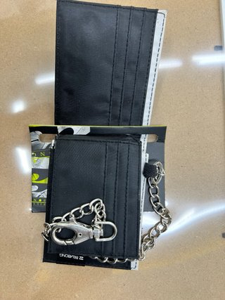 Cartera Billabong con cadena