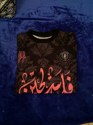 Camiseta Palestina Negra y Rosa