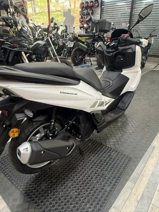 Keeway Vieste 125 LX Blanca