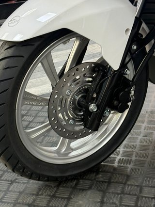 Keeway Vieste 125 LX Blanca
