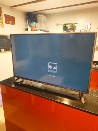 Televisor LG 42 42LF5800