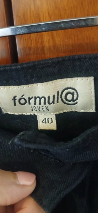 Falda tubo negra talla 40