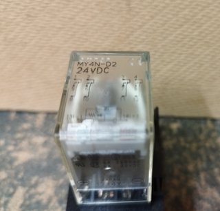 Relé OMRON MY4N-D2 24VDC
