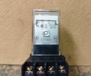 Relé OMRON MY4N-D2 24VDC