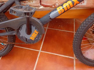 Bicicleta BMX 20 Negra y Naranja