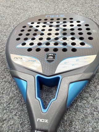 Pala Padel NOX NFA 2025