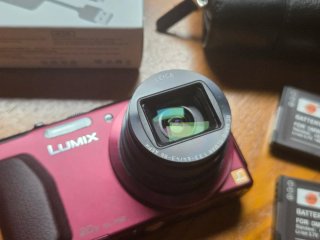 Panasonic Lumix TZ41 táctil con 3 baterías