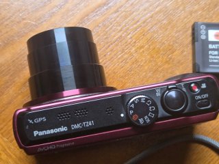 Panasonic Lumix TZ41 táctil con 3 baterías