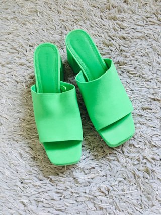 Sandalias tacón verde  40