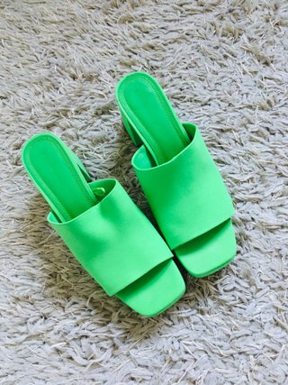 Sandalias tacón verde  40
