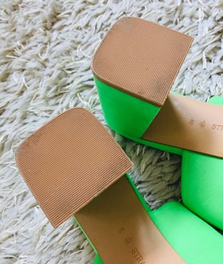 Sandalias tacón verde  40