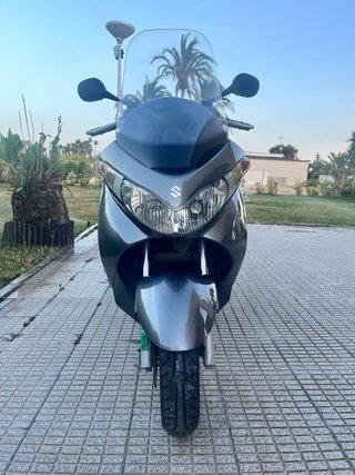 Suzuki burgman 125