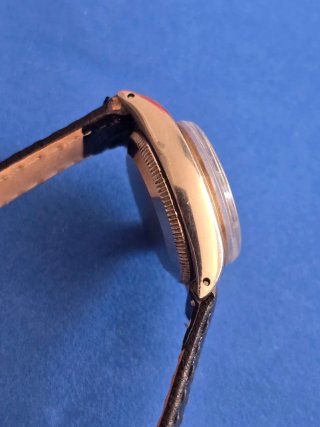 Rolex oyster perpetual date.