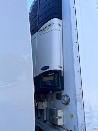 Semirremolque Frigorífico Carrier Vector