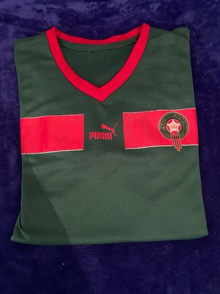 Camiseta Puma Verde y Roja Talla M