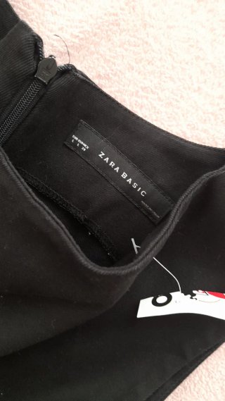 2 Vestidos Zara Negro y Estampado